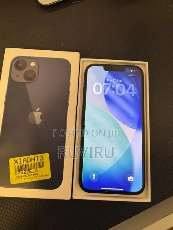 Apple iPhone 13 (Used)