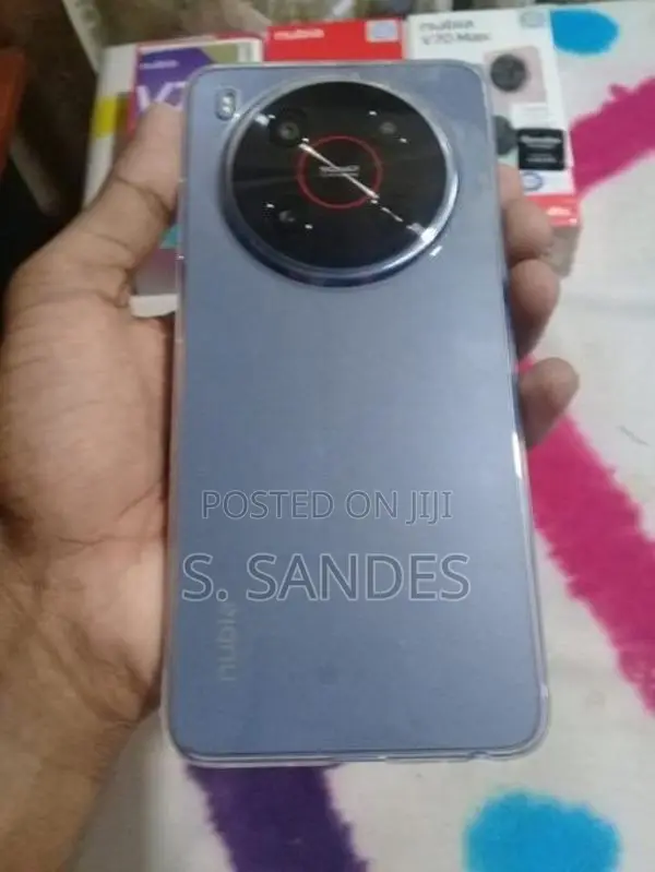 ZTE nubia V70 Max (Used)