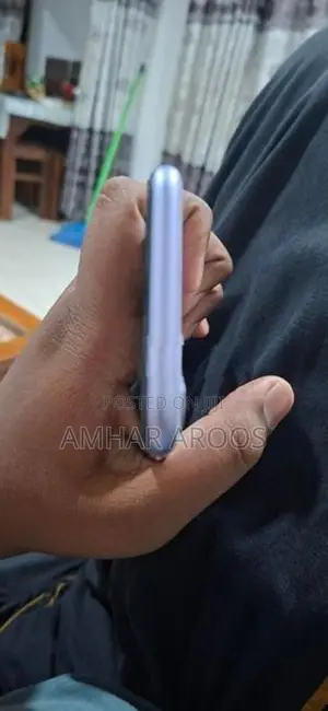 Apple iPhone 11 (Used)