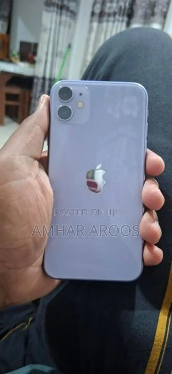 Apple iPhone 11 (Used)