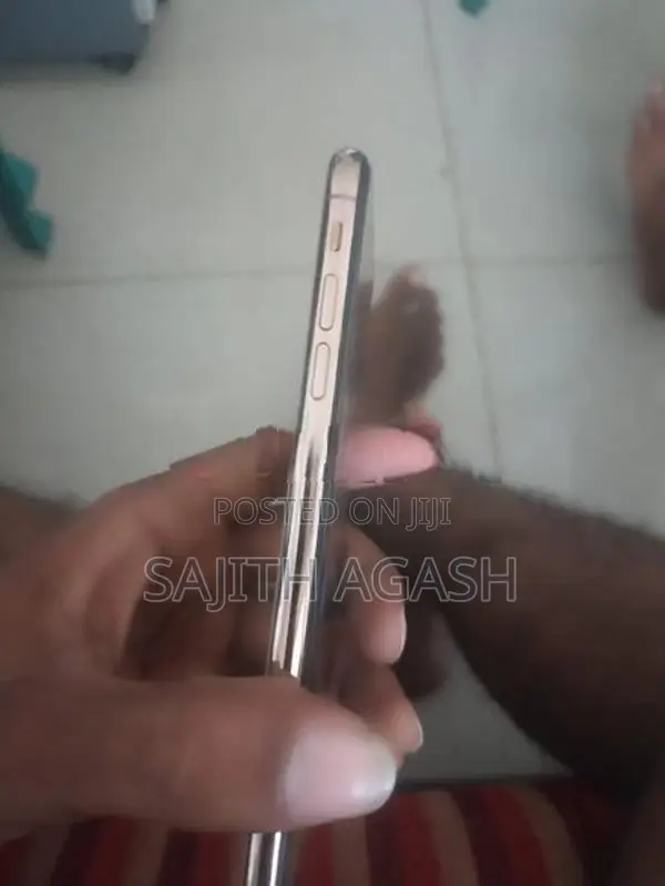 Apple iPhone XS Max (Used)
