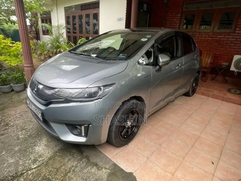 Honda Fit GP5 2014