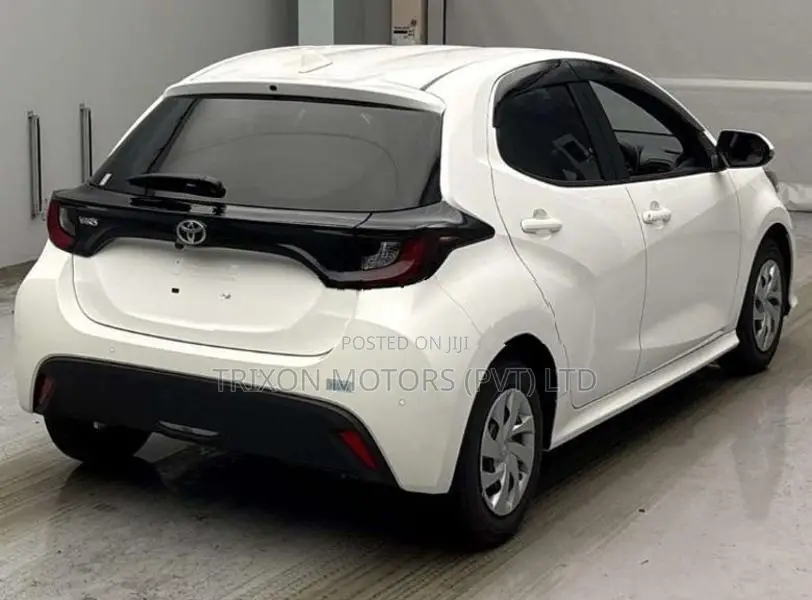 Toyota Yaris X 2024