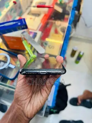 Apple iPhone X 256GB (Used)