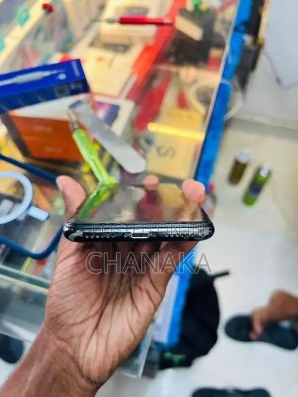 Apple iPhone X 256GB (Used)