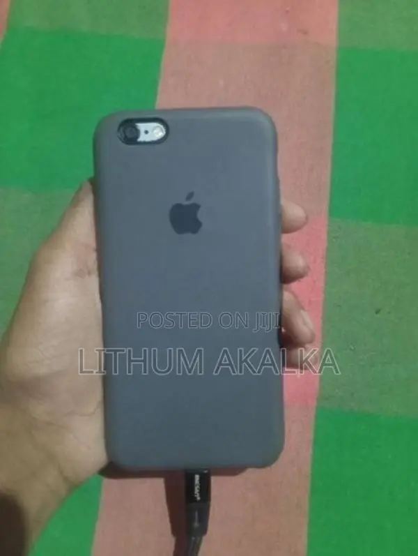 Apple iPhone 6S (Used)