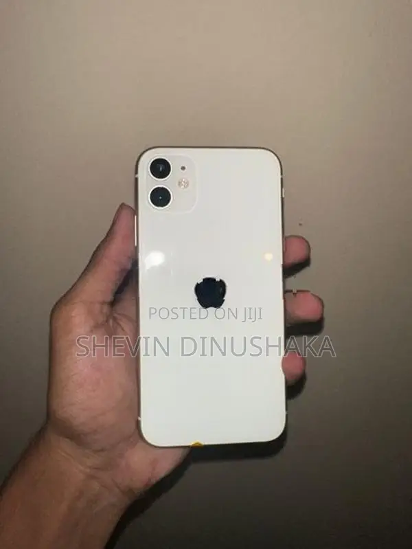 Apple iPhone 11 (Used)