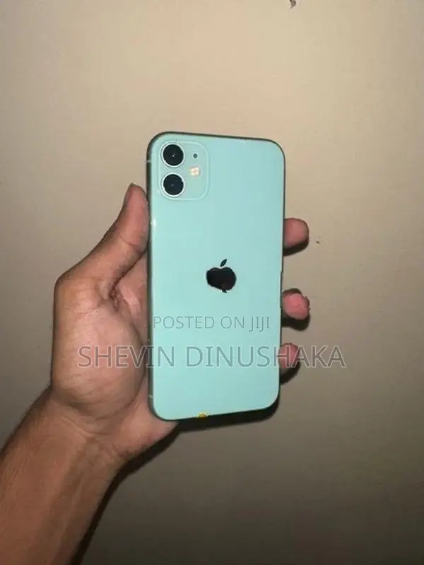 Apple iPhone 11 (Used)