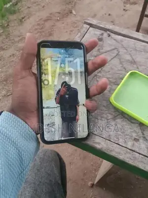 Apple iPhone 11 (Used)