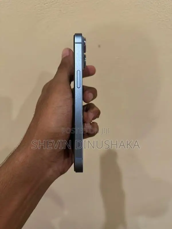 Apple iPhone 14 (Used)
