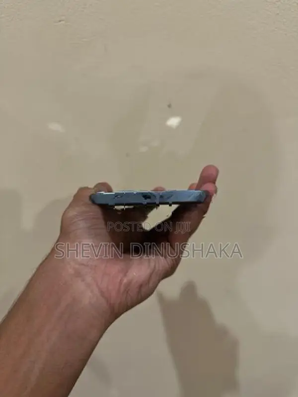 Apple iPhone 14 (Used)