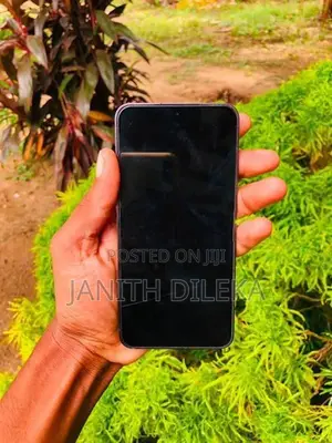 Samsung Galaxy S24 (Used)