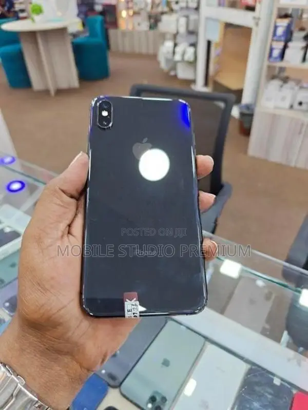 Apple iPhone XS Max (Used)