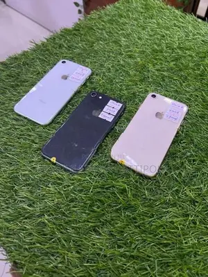 Apple iPhone 8 (Used)