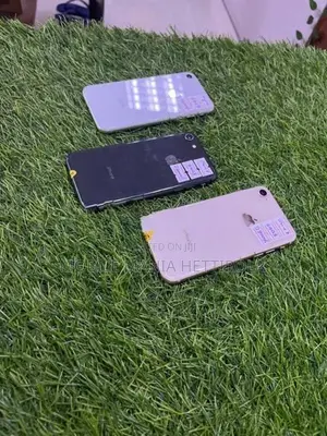 Apple iPhone 8 (Used)
