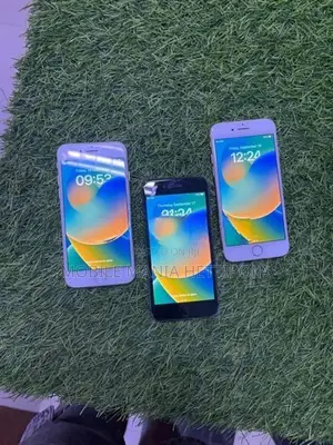 Apple iPhone 8 (Used)