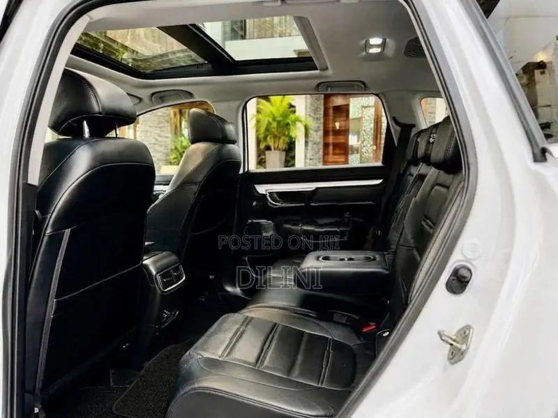Honda CRV Sunroof 7 Seater 2019