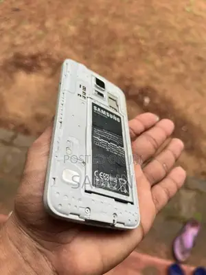 Samsung Galaxy S5 32GB (Used)