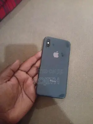 Apple iPhone XS (Used)