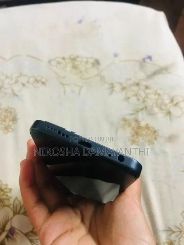 Black view Wave 6C (Used)