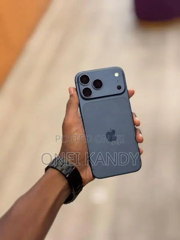 Apple iPhone 17 Pro Max 256GB (Used)