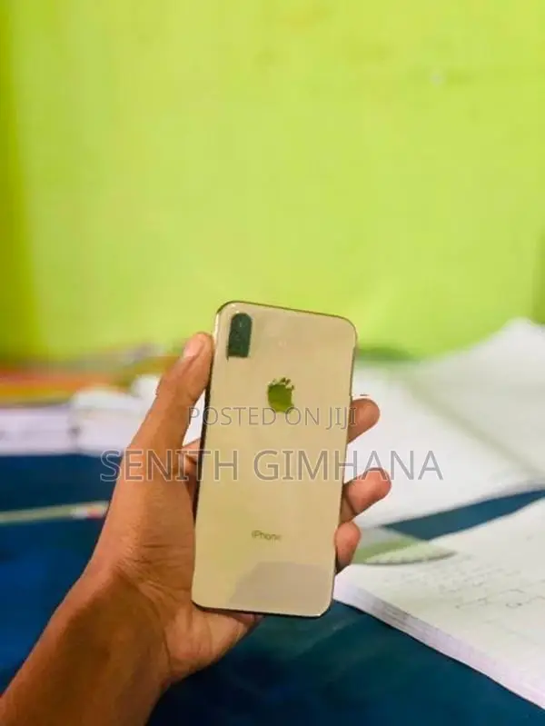 Apple iPhone XS (Used)