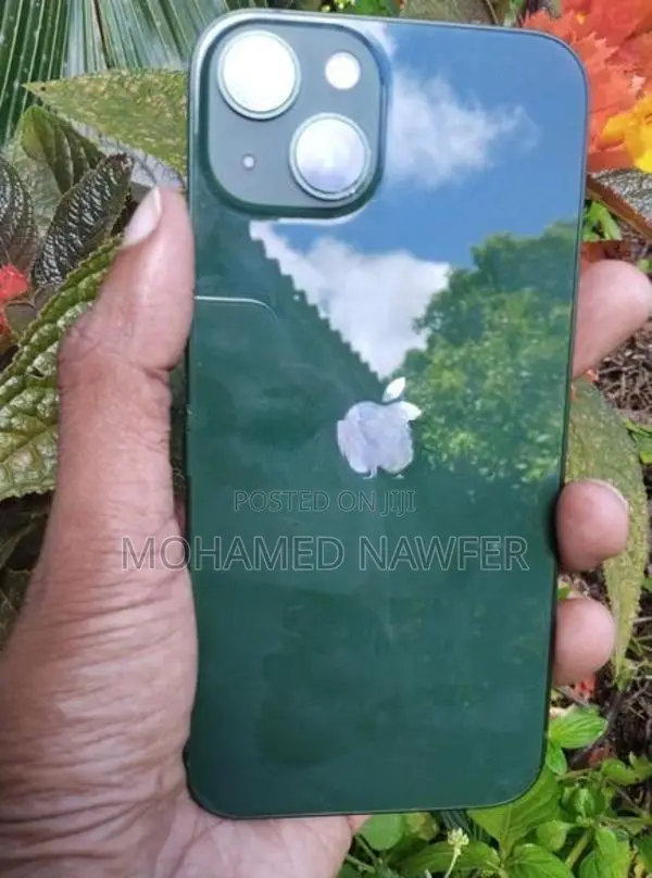 Apple iPhone 13 (Used)