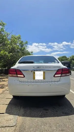Toyota Premio 2018