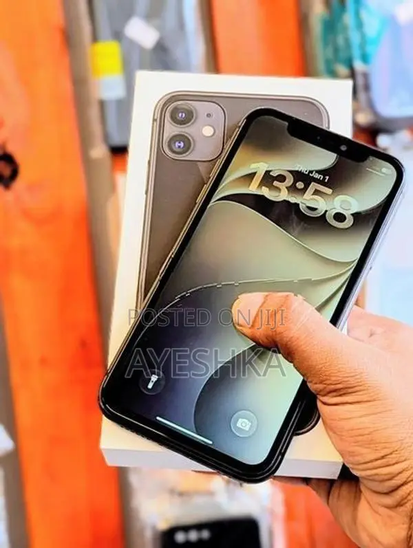 Apple iPhone 11 (Used)
