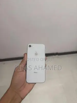 Apple iPhone 8 (Used)