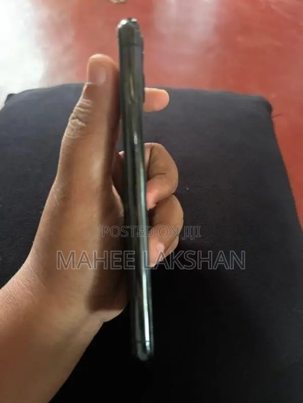 Apple iPhone 11 Pro (Used)