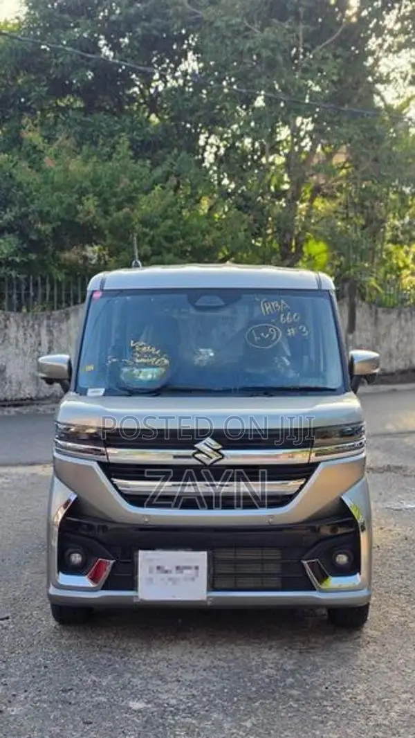 Suzuki Spacia Custom XS 2025