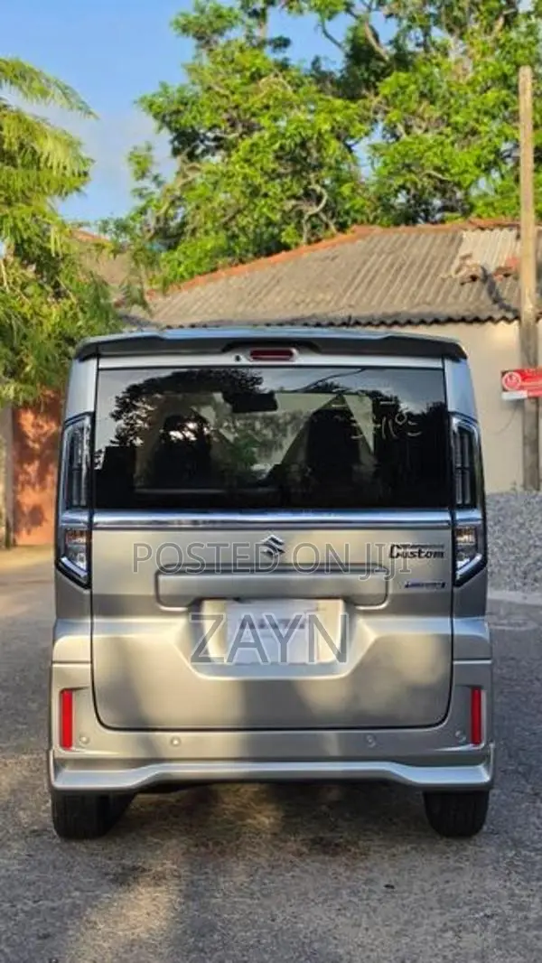 Suzuki Spacia Custom XS 2025