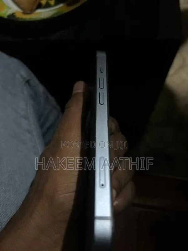 Apple iPhone 14 (Used)