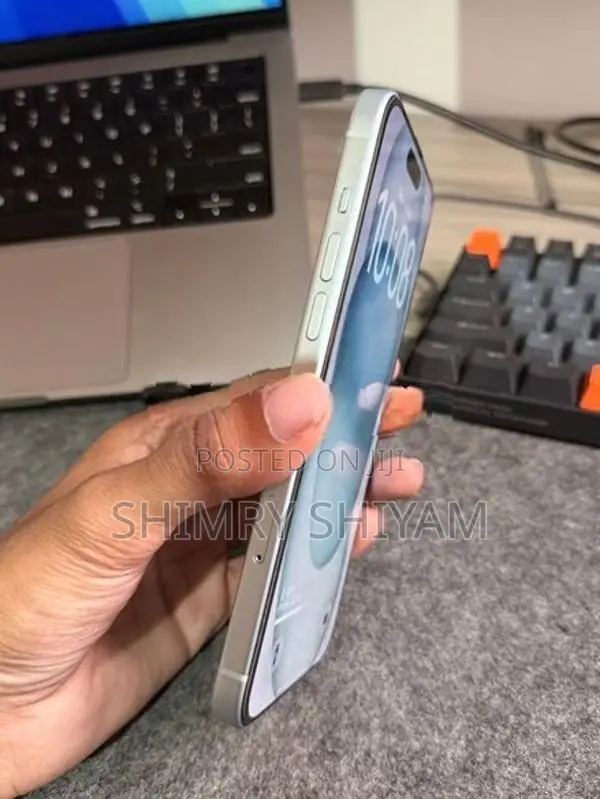 Apple iPhone 15 Plus (Used)