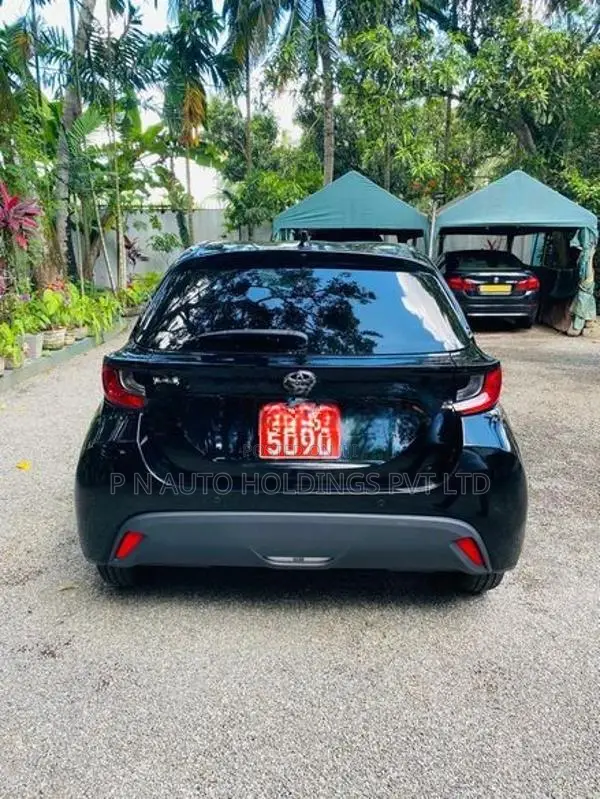 Toyota Yaris X GRADE-SAFETY 2023