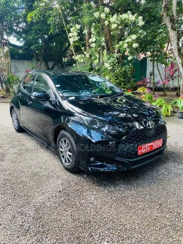 Toyota Yaris X GRADE-SAFETY 2023