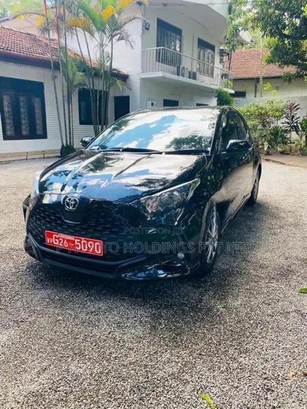 Toyota Yaris X GRADE-SAFETY 2023