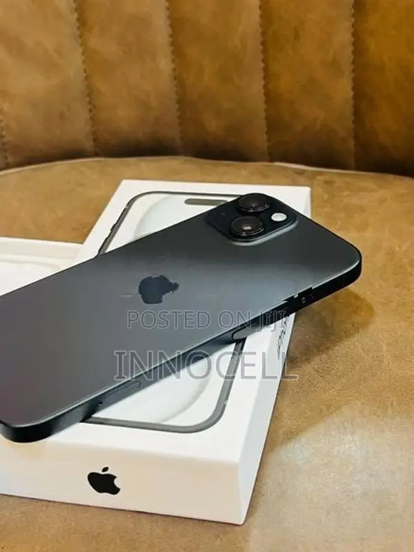 Apple iPhone 15 256GB (Used)