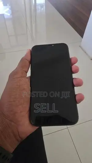 Apple iPhone 11 (Used)