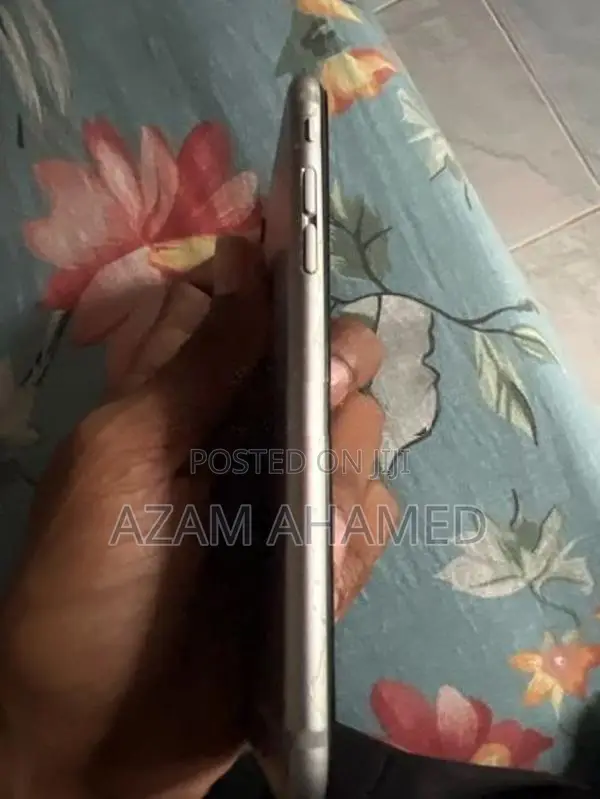 Apple iPhone 6S (Used)