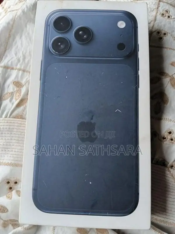 Apple iPhone 17 Pro Max (Used)