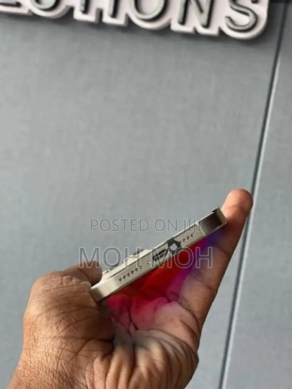 Apple iPhone 15 Pro Max eSIM Version (Used)
