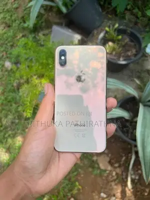 Apple iPhone XS (Used)