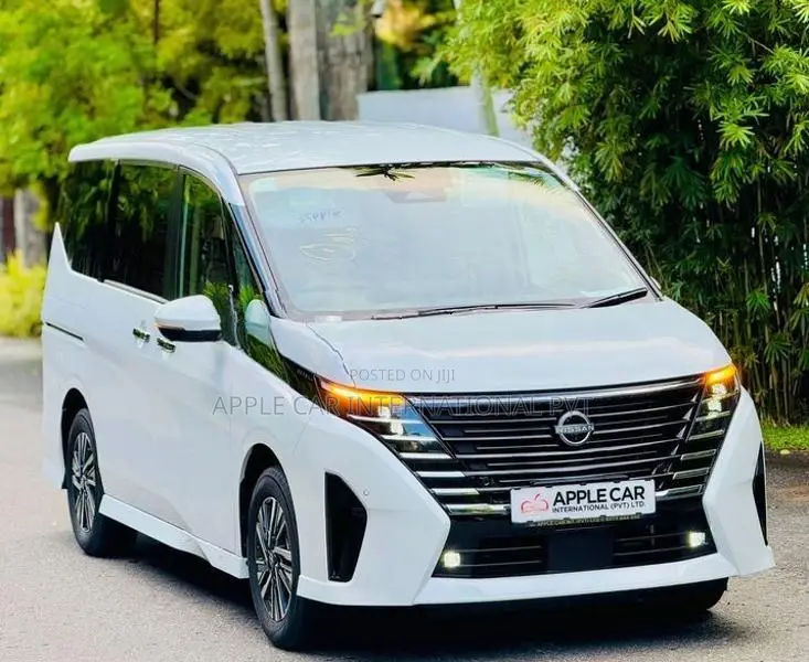 Nissan Serena Highway-Star Premium 2025