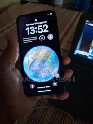 Apple iPhone X (Used)