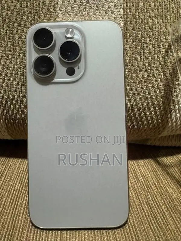 Apple iPhone 15 Pro (Used)