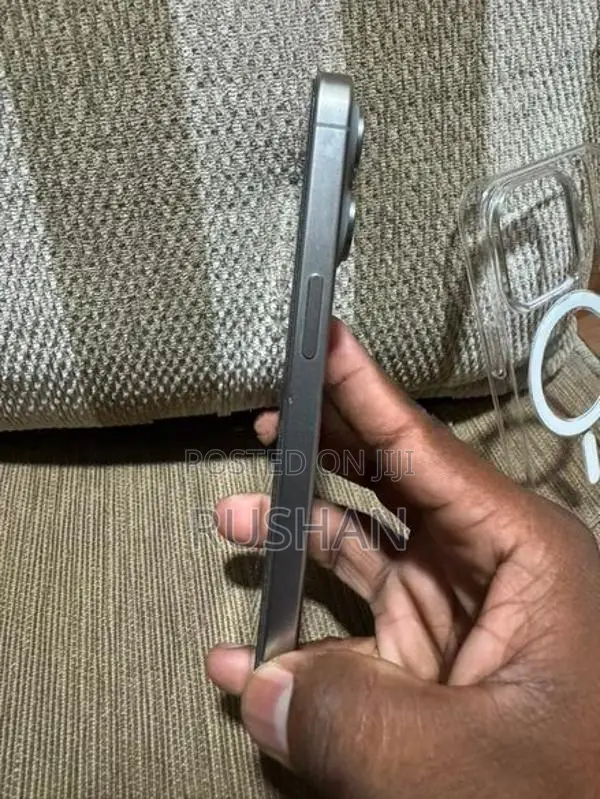 Apple iPhone 15 Pro (Used)
