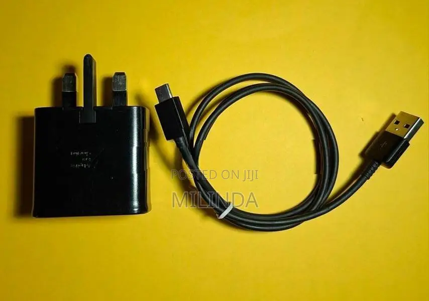 Samsung Galaxy S22 (Used)