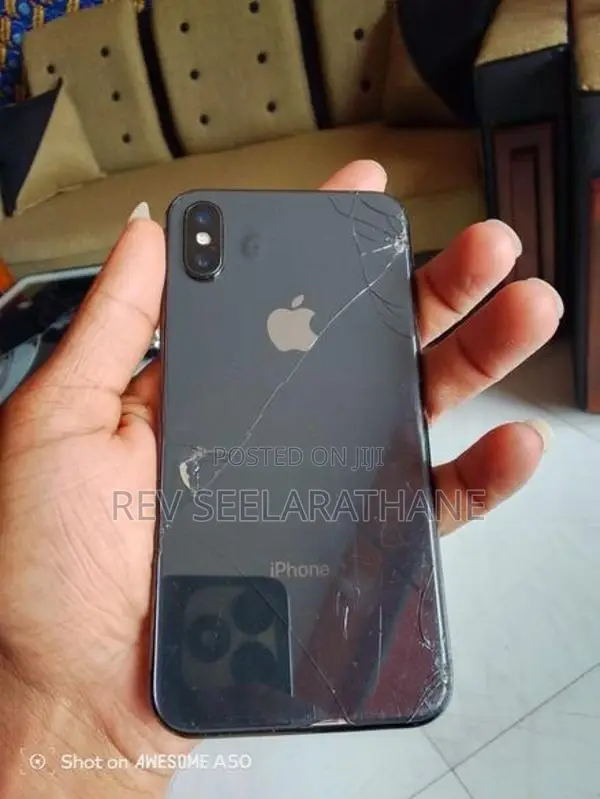 Apple iPhone X (Used)